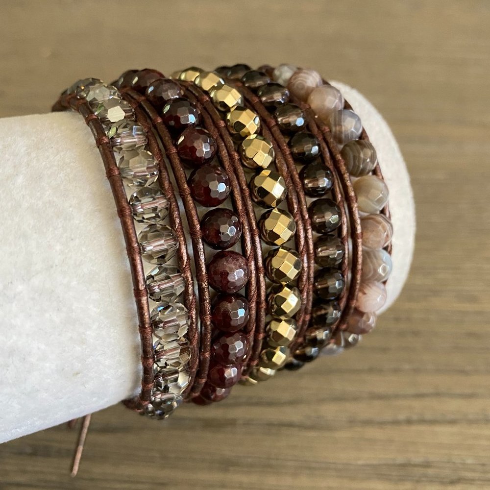 Chan Luu Chunky Garnet Mix Five Wrap Leather Brace - Picture 2 of 6